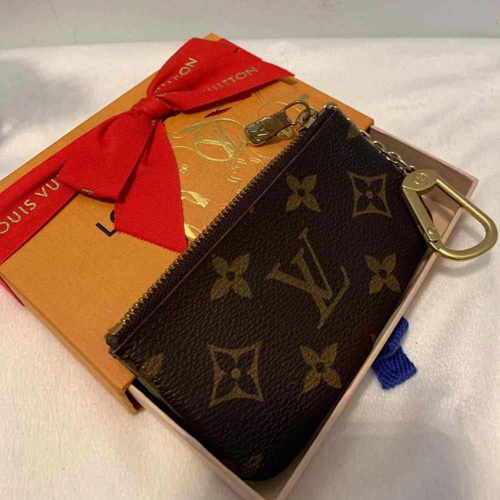Sold Authentic Louis vuitton key cles